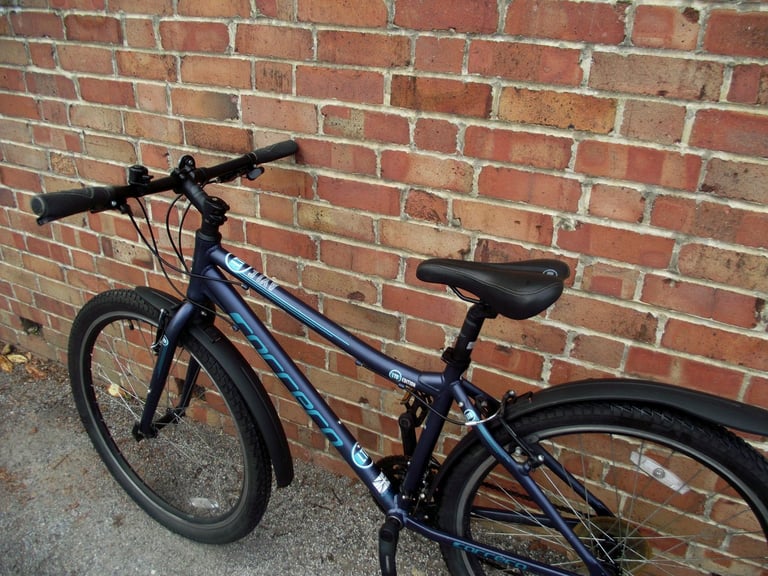 CARRERA AXLE LTD 27.5 HYBRID BIKE FOR SALE.CLEAN CONDITION.(FULLY SERVICED)