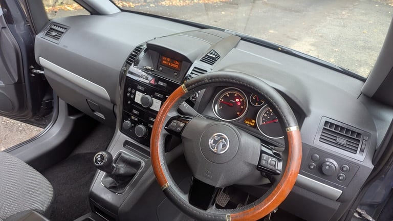 2013 Vauxhall Zafira 1.7 CDTi ecoFLEX Exclusiv [110] 5dr MPV Diesel Manual