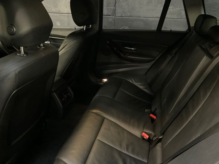 2013 BMW 3 Series 320d Luxury 5dr Step Auto ESTATE DIESEL Automatic