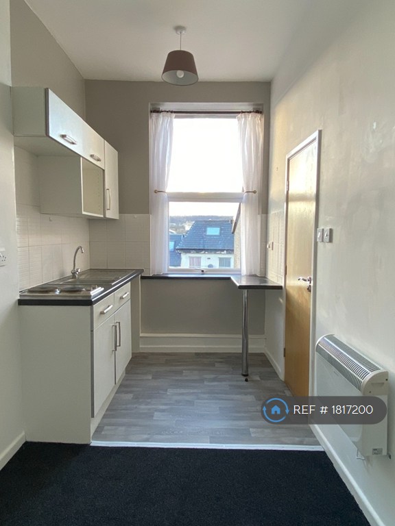 Studio flat in Eagle Parade, Buxton, SK17 (#1817200)