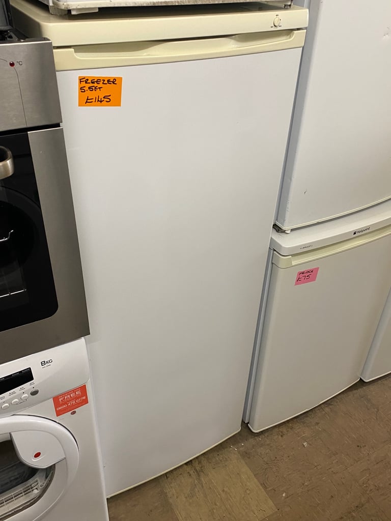 image for WHITE CURRYS 5.5FT UPRIGHT FREEZER
