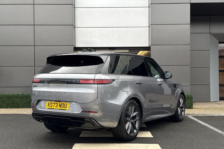 2023 Land Rover Range Rover Sport 3.0 D300 MHEV Dynamic SE SUV 5dr Diesel Auto 4WD Euro 6 (s/s) (...