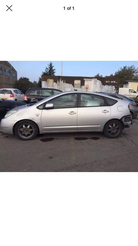 toyota prius mk2 silver colour parts and spare 