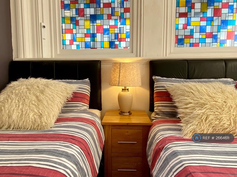 2 bedroom flat in St. Nicholas Chambers, Newcastle Upon Tyne, NE1 (2 bed) (#2664611)