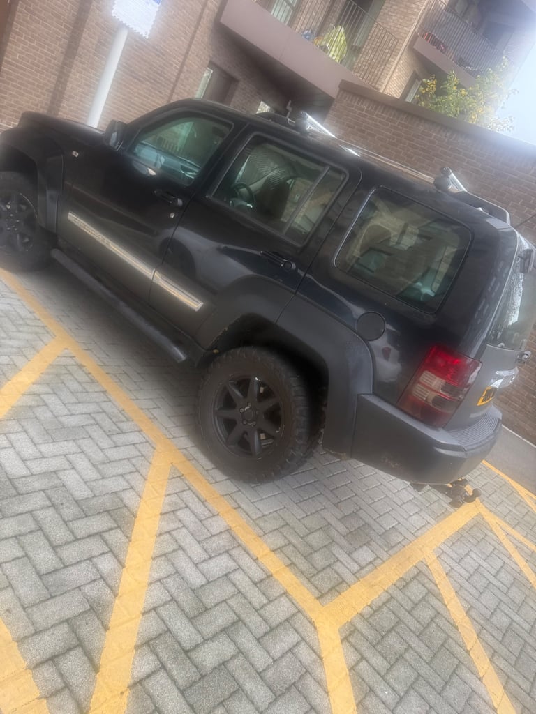 Jeep, CHEROKEE, Estate, 2009, Manual, 2777 (cc), 5 doors