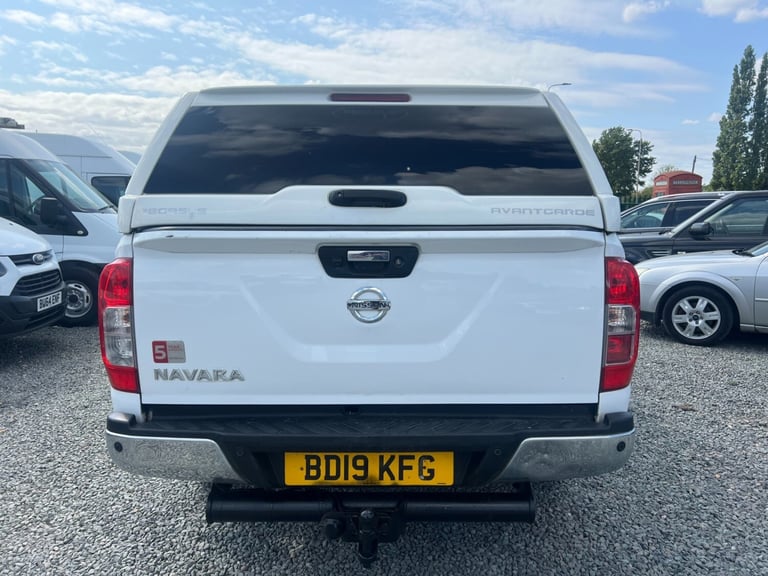 2019 NISSAN NAVARA Double Cab Pick Up Tekna 2.3dCi 190 4WD Auto LEATHER 101k