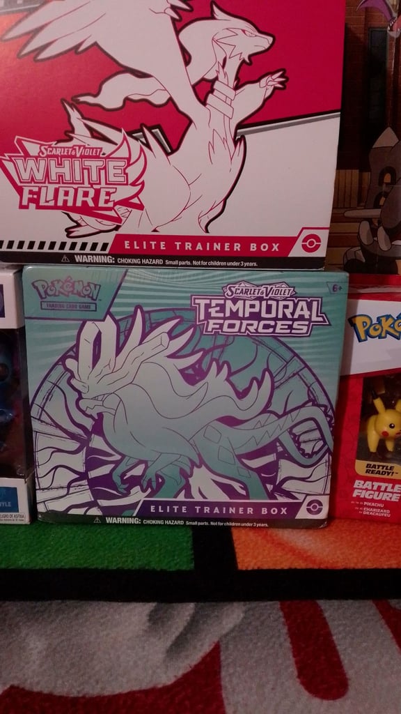 Pokémon Tcg Temporal Forces ETB New.