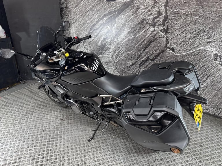 SUZUKI GSX-S1000GT+ GSXS 1000 GT+ TOUR M3 2024