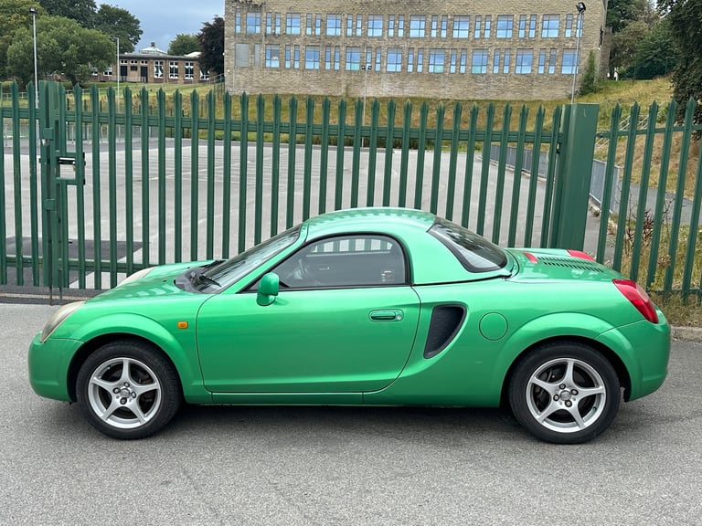 Toyota MR2 MK3 Hardtop RARE CAPE GREEN with fitting kit