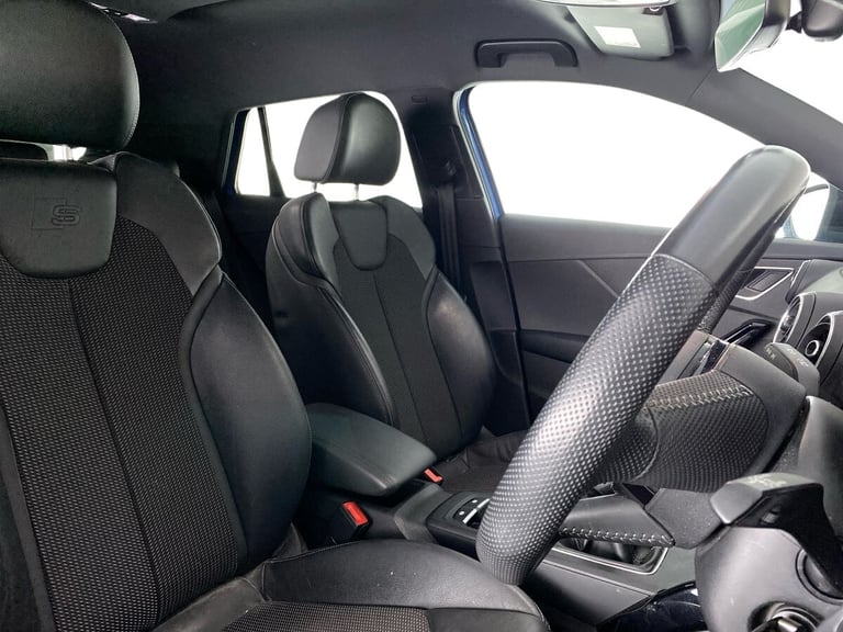 2020 Audi Q2 30 TFSI Black Edition 5dr Crossover/SUV PETROL Manual