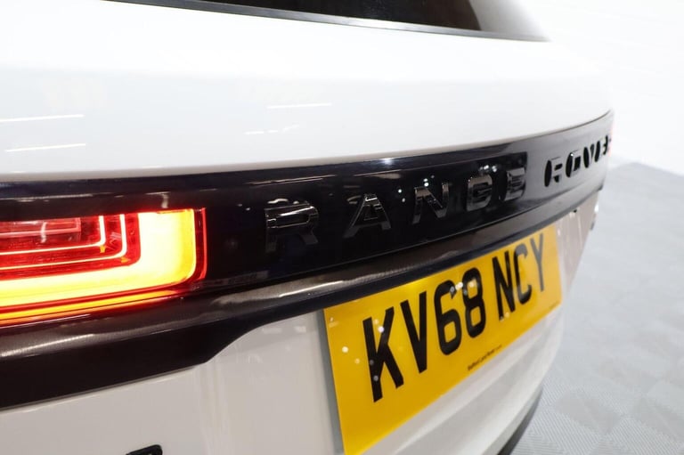 LAND ROVER RANGE ROVER VELAR 2.0 D240 R-Dynamic SE Auto 4WD Euro 6 (s/s) 5dr