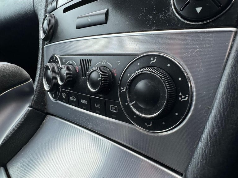 2006 Mercedes-Benz C-Class 1.8 Kompressor Avantgarde SE 4dr Saloon Petrol Automatic