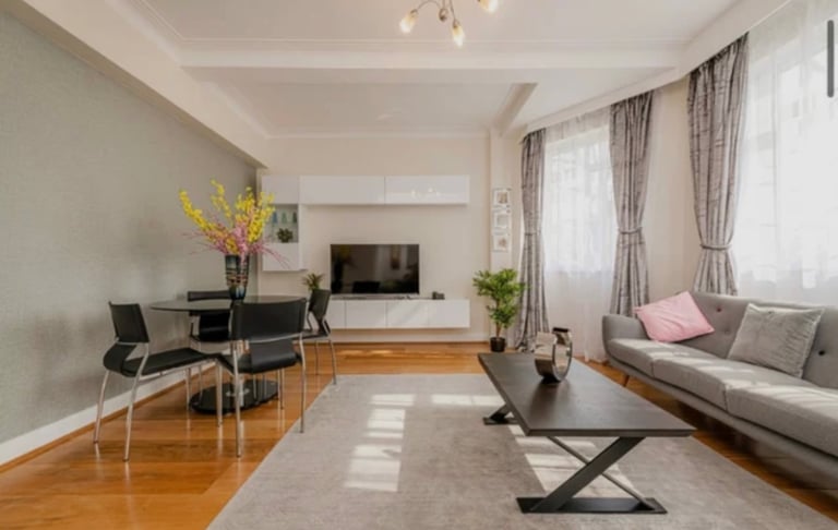 Bayswater Three Bedroom Apartment Short Term Let £4578 per week