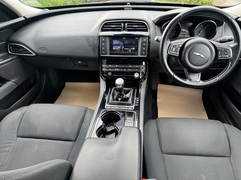 2015 Jaguar XE 2.0d SE 4dr SALOON Diesel Manual