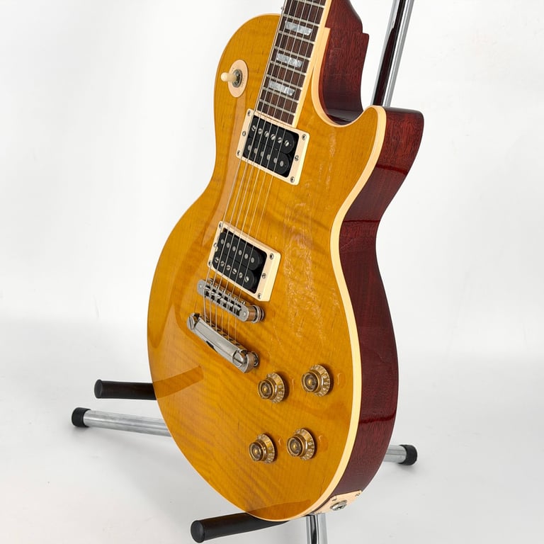 2002 Gibson Les Paul Standard – Amber - Trades