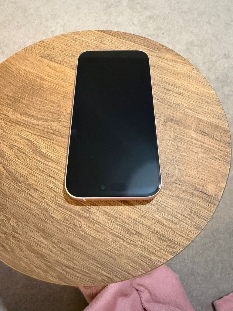 image for iPhone 15 pink 128GB