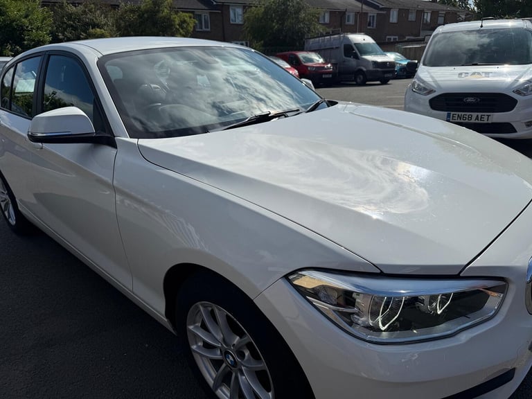 BMW 1 SERIES 1.5 118i SE Business 2018