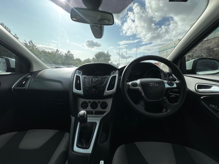  Ford Focus 1.0T EcoBoost Zetec Euro 5 (s/s) 5dr Petrol Manual