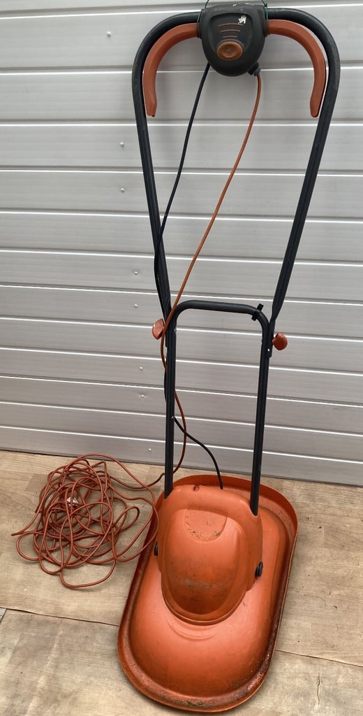 image for Flymo Micro Lite 28 Hover Lawnmower *Not working, for spare parts and/or repair* – collect only