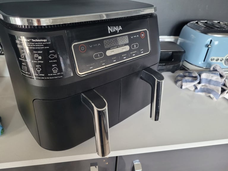 🍟 Ninja Foodi Dual Zone Air Fryer AF300UK – Excellent Condition