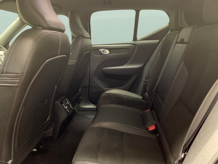 2020 Volvo XC40 2.0 T4 R-Design Pro SUV 5dr Petrol Auto Euro 6 (s/s) (190 ps) - USB AUDIO - Suv P...