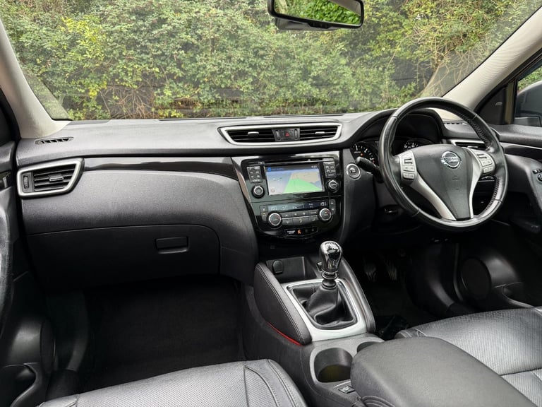 Nissan Qashqai 1.6 dCi Tekna 2WD Euro 6 5dr DIESEL MANUAL 2015/65
