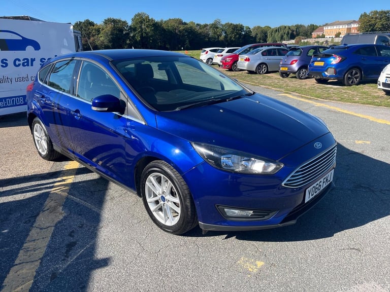 2017 Ford Focus 1.0T EcoBoost Zetec Euro 6 (s/s) 5dr HATCHBACK Petrol Manual