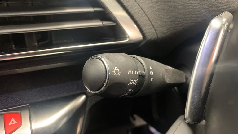 2022 Peugeot 5008 1.2 PureTech Allure Premium SUV 5dr Petrol EAT Euro 6 (s/s) (130 ps) SUV Petrol...