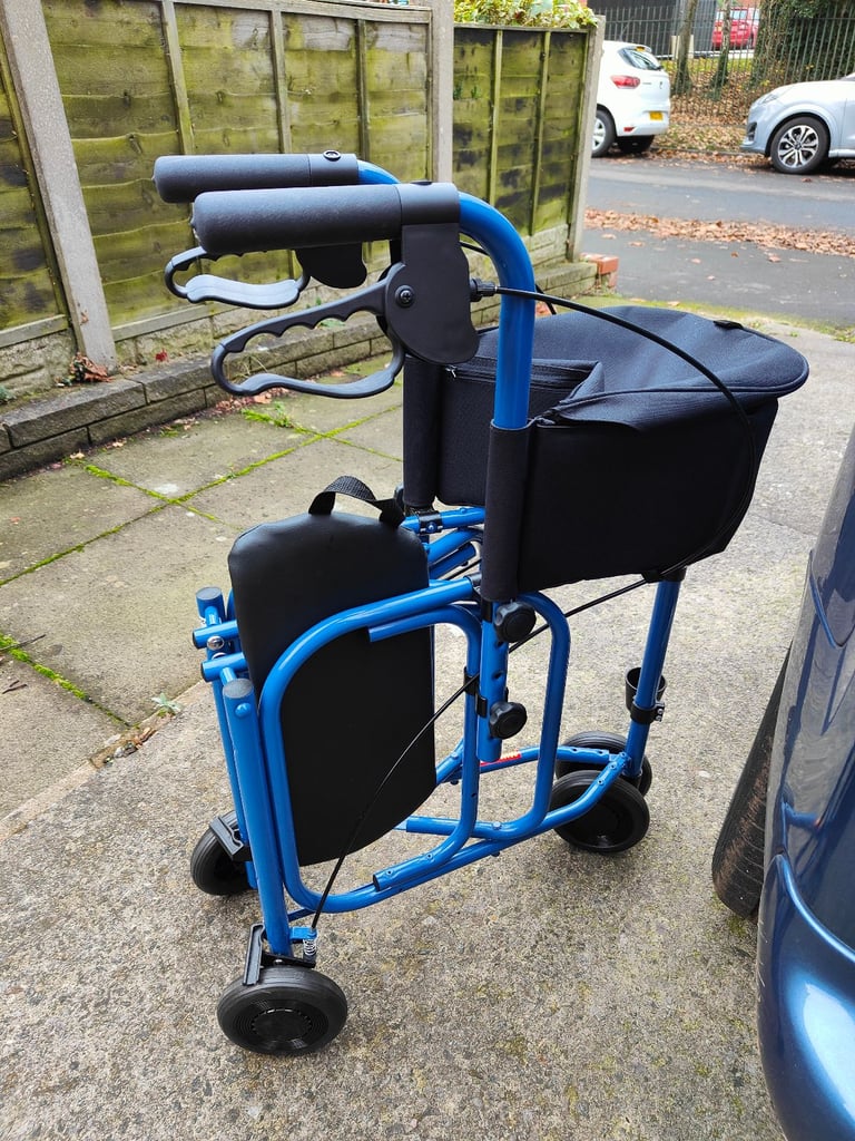 Lightweight walker (rollator) with 3 wheels folding