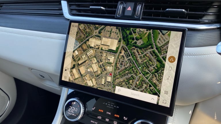 2022 Jaguar F-Pace 3.0 D300 R-Dynamic HSE 5dr Auto AWD ESTATE DIESEL Automatic
