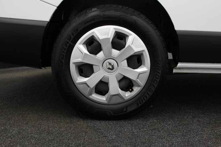 2024 Renault Trafic 2.0Dci Advance LL30 Blue Van Diesel Manual