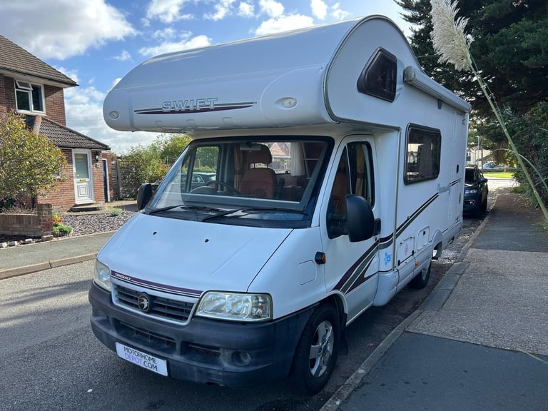 image for Swift Sundance 590 RS For Sale, Solar, Satellite Dish, Tow Bar, Free Air Awning