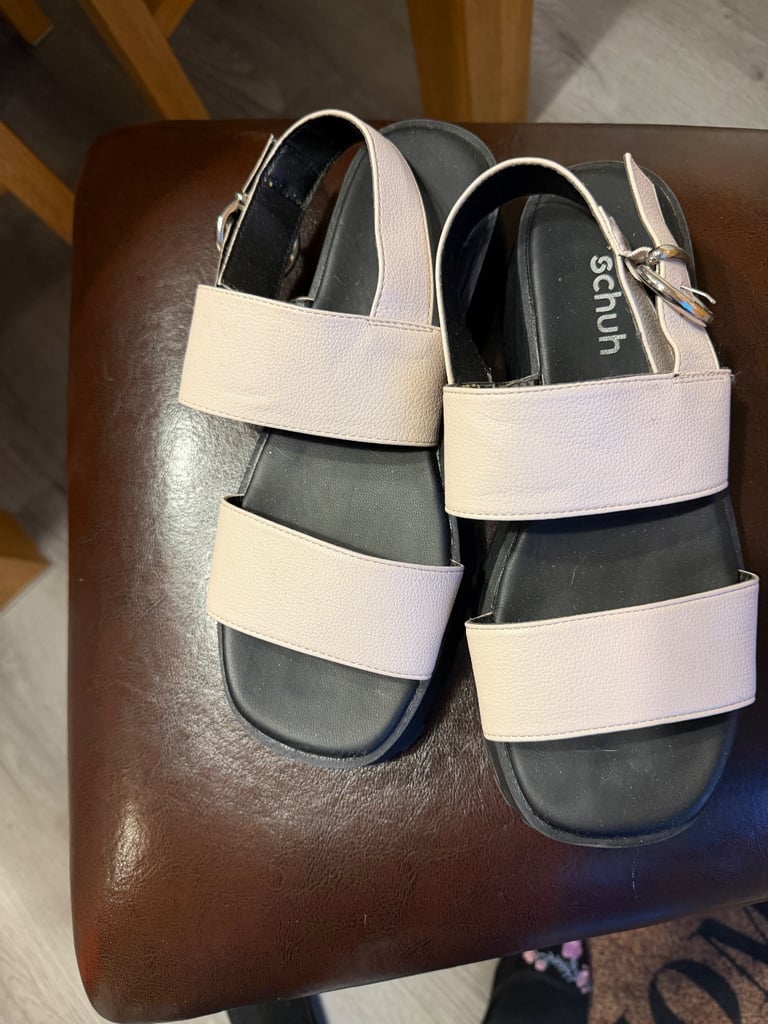 image for Schuh pair of sandals worn once 5/38