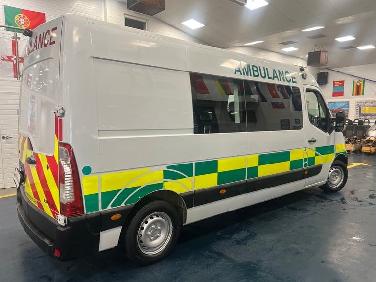 2016 Renault Master LM35 BUSINESS 2.3DCI 130PS LWB 7 SEAT DISABLED ACCESS MINIBUS C/W STRETCHER P...