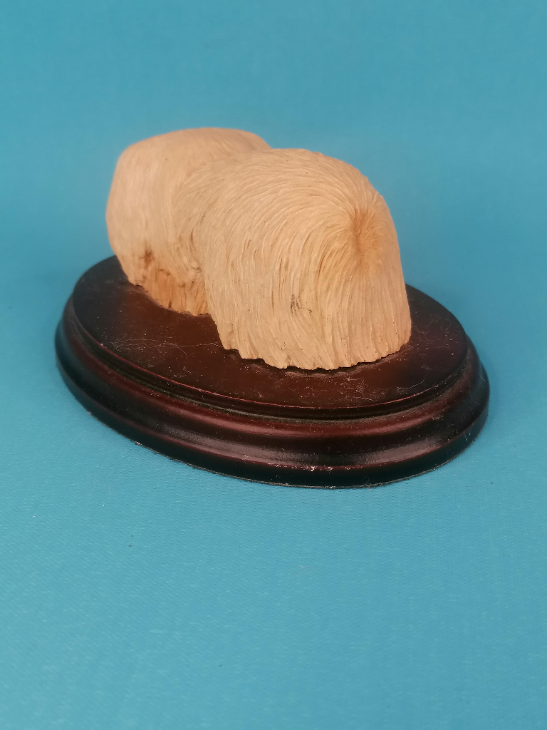4,5inch Vintage Naturecraft Best Of Breed Pekingnese Figurine.