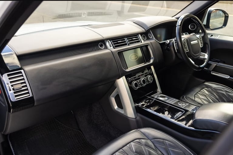 RANGE ROVER VOGUE AUTOBIOGRAPHY 4.4 SDV8 GENUINE OVERFINCH LOW MILES ONE OWNER 
