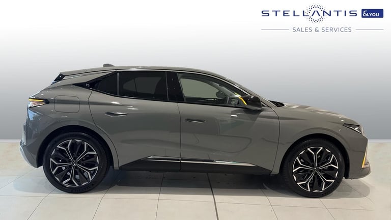 2025 DS Automobiles DS 4 1.6 E-TENSE Rivoli 5dr EAT8 HATCHBACK PETROL/ELECTRIC Automatic