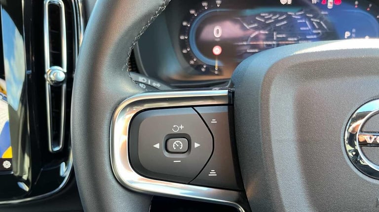 2024 Volvo XC40 Plus B3 Mild hybrid ESTATE Petrol/Electric Hybrid Automatic