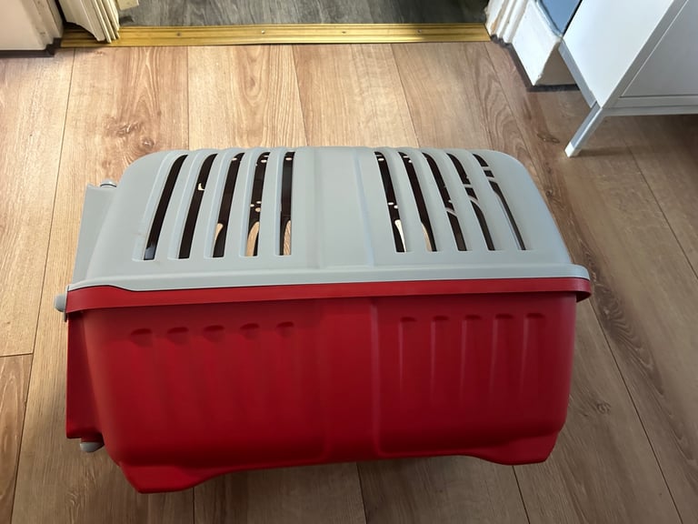 Pet ,Cat, Dog , rabbit carrier container / transport cage