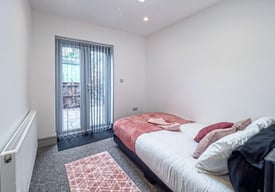 MODERN ENSUITE ROOMS IN HENDON CLOSE TO STATION NW4 4LE