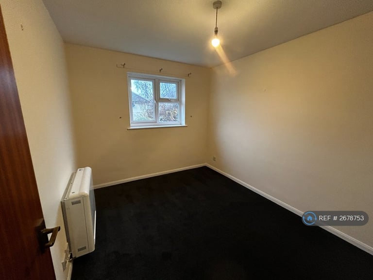1 bedroom flat in Maypole Green Road, Colchester, CO2 (1 bed) (#2678753)