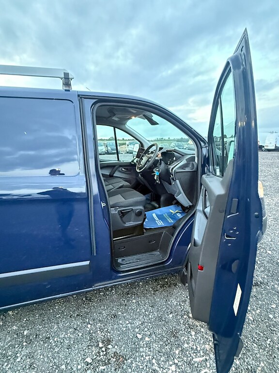 2013 Ford Transit Custom 2.2 TDCi 125ps Low Roof Trend Van PANEL VAN DIESEL Manual