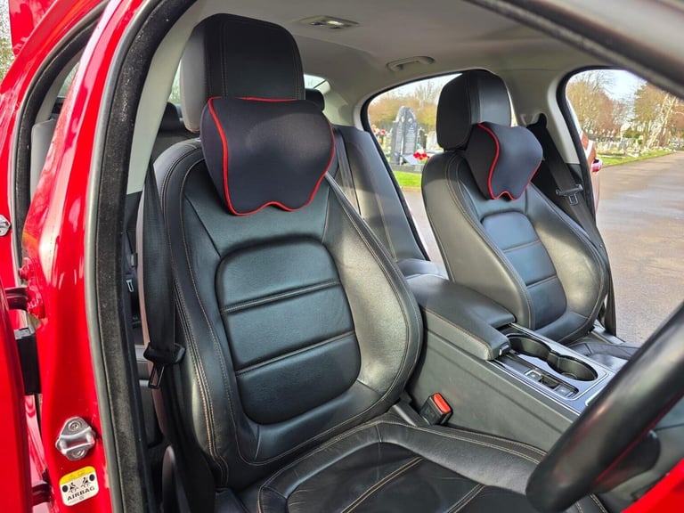 2017 Jaguar XE 2.0d Prestige Auto Euro 6 (s/s) 4dr Saloon Diesel Automatic