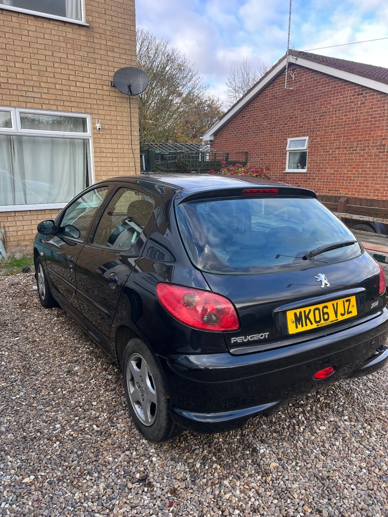 Peugeot, 206, Hatchback, 2006, Manual, 1124 (cc), 5 doors