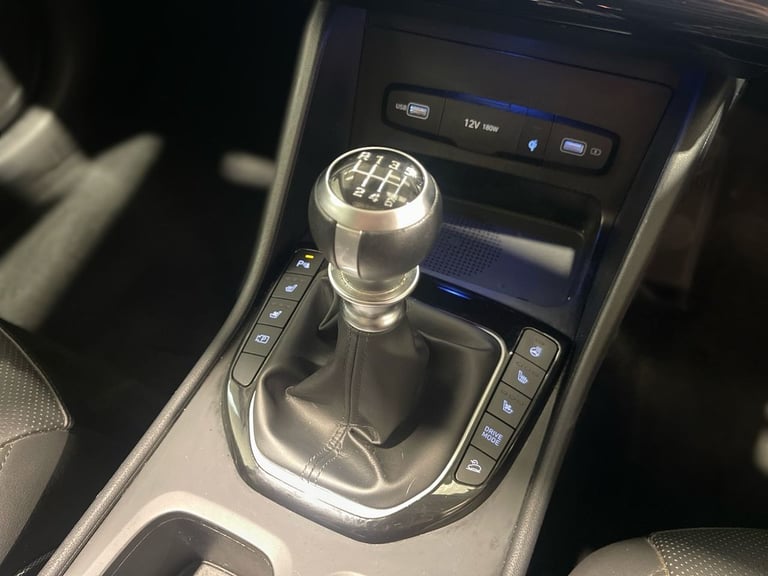 2022 22 HYUNDAI TUCSON 1.6 T-GDI ULTIMATE SUV 5DR PETROL MANUAL EURO 6 (S/S) (15