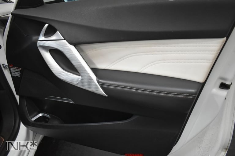 2014 Citroen DS5 2.0 h e-HDi Airdream DSport Hatchback 5dr Diesel Hybrid EGS6 4WD Euro 5 (s/ Hatc...