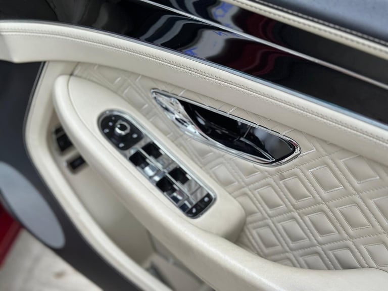 2020 (70) BENTLEY CONTINENTAL GTC 4.0 V8 2dr Auto