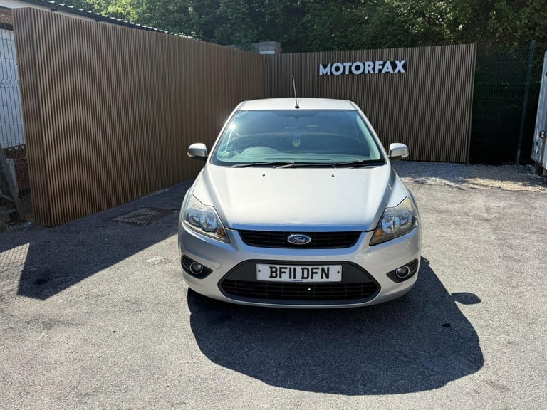 2011 Ford Focus 1.6 TDCi DPF Zetec 5dr HATCHBACK Diesel Manual - Image 10