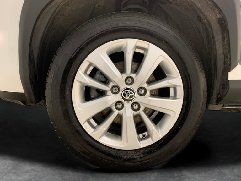 2024 Toyota Yaris Cross 1.5 VVT-h Icon SUV 5dr Petrol Hybrid E-CVT Euro 6 (s/s) (116 ps) - LANE T...