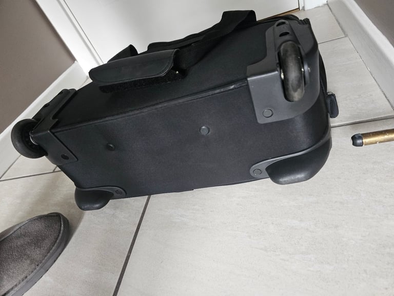 Member's London Laptop Trolley Case
